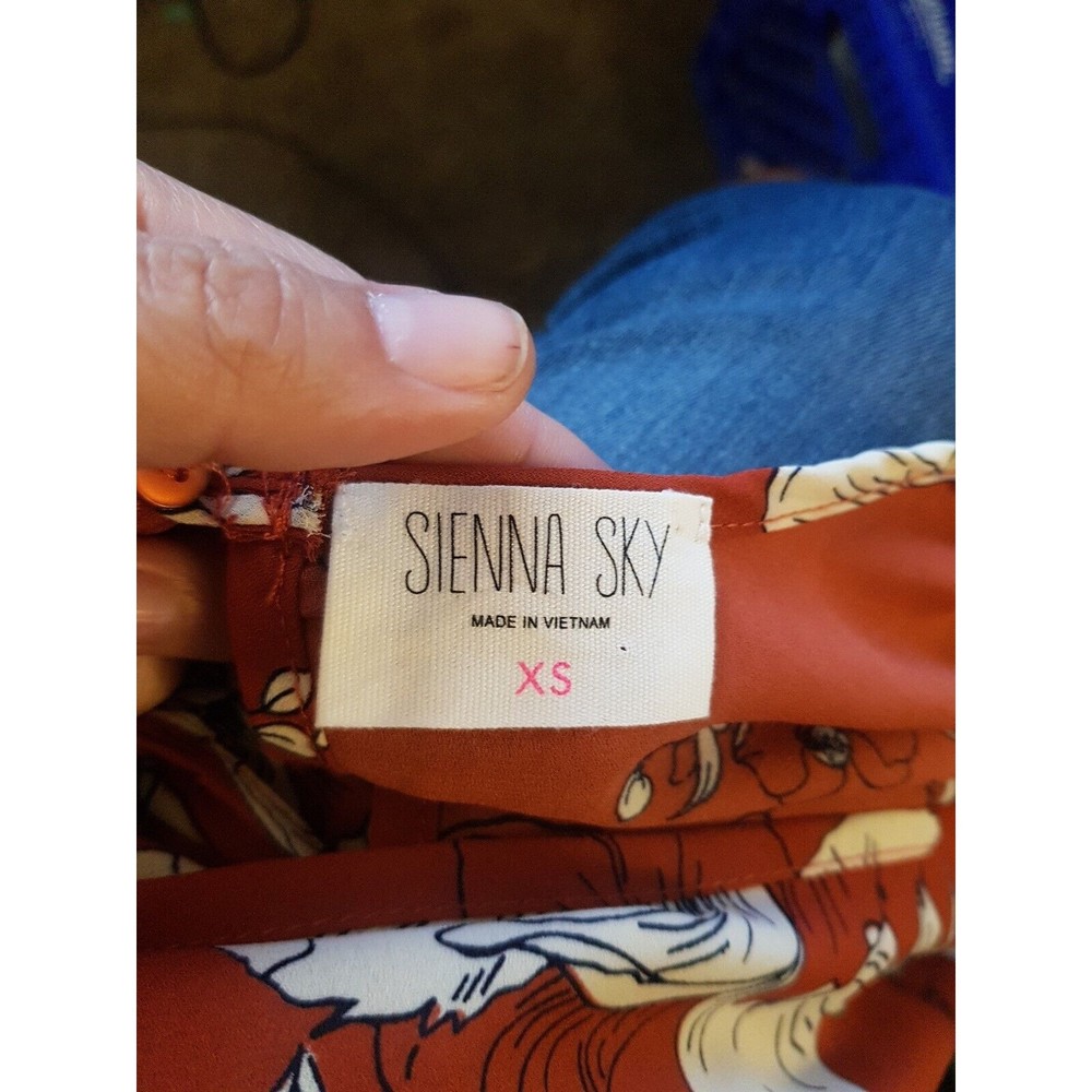 Sienna Sky Womens Blouse Size XS Floral Print Tiered Ruffle Sleeve Button Flawed - Picture 8 of 15